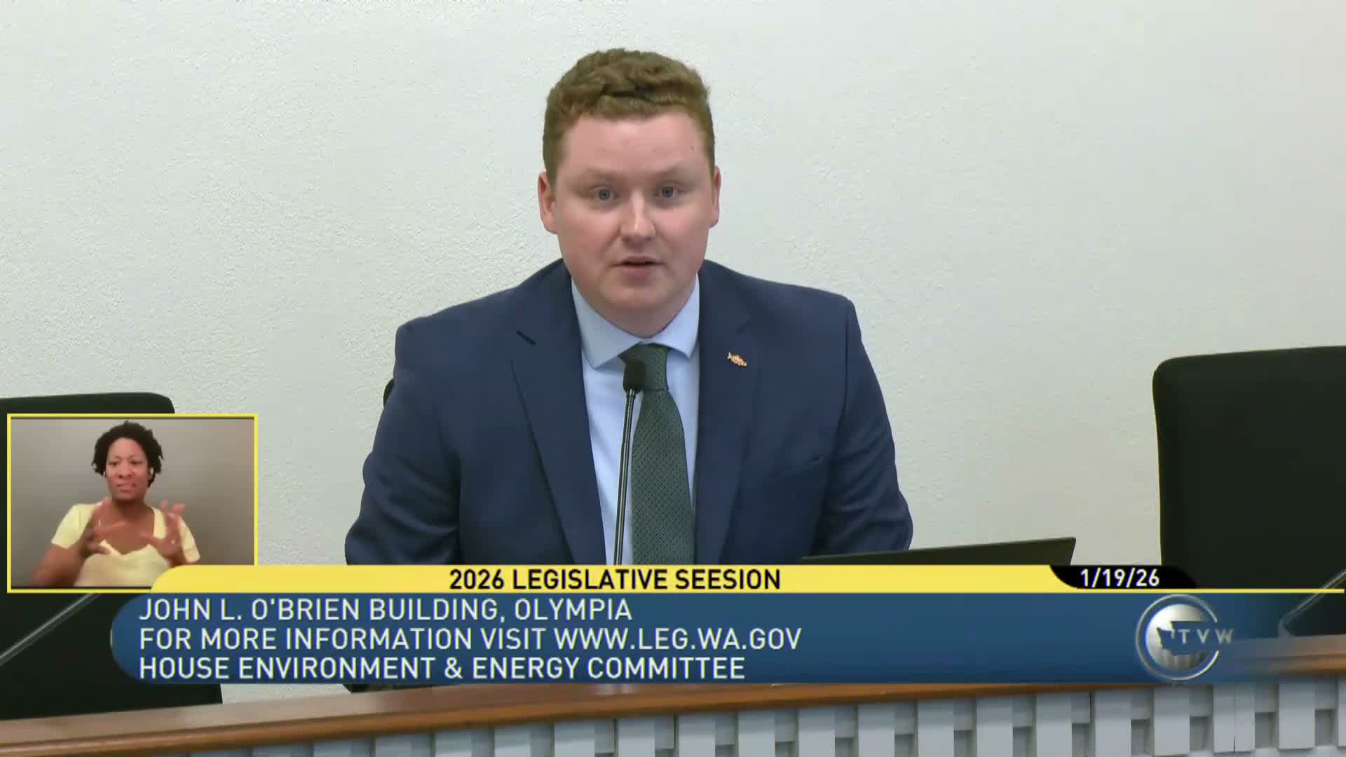 Sponsor says litter task force and bag-thickness change will reduce roadside litter; retailers and Ecology weigh in