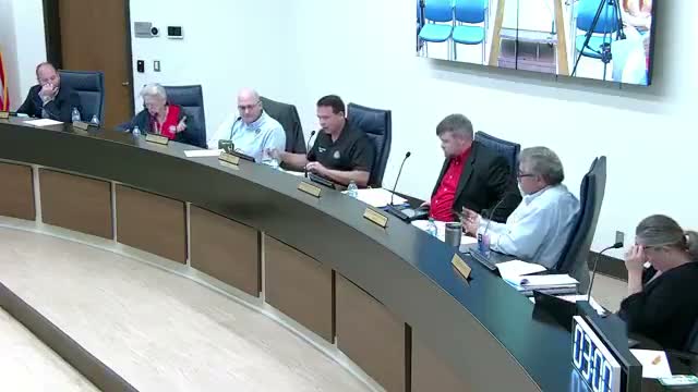 Lynn Haven moves toward charter amendment to create city clerk; commissioners target August ballot