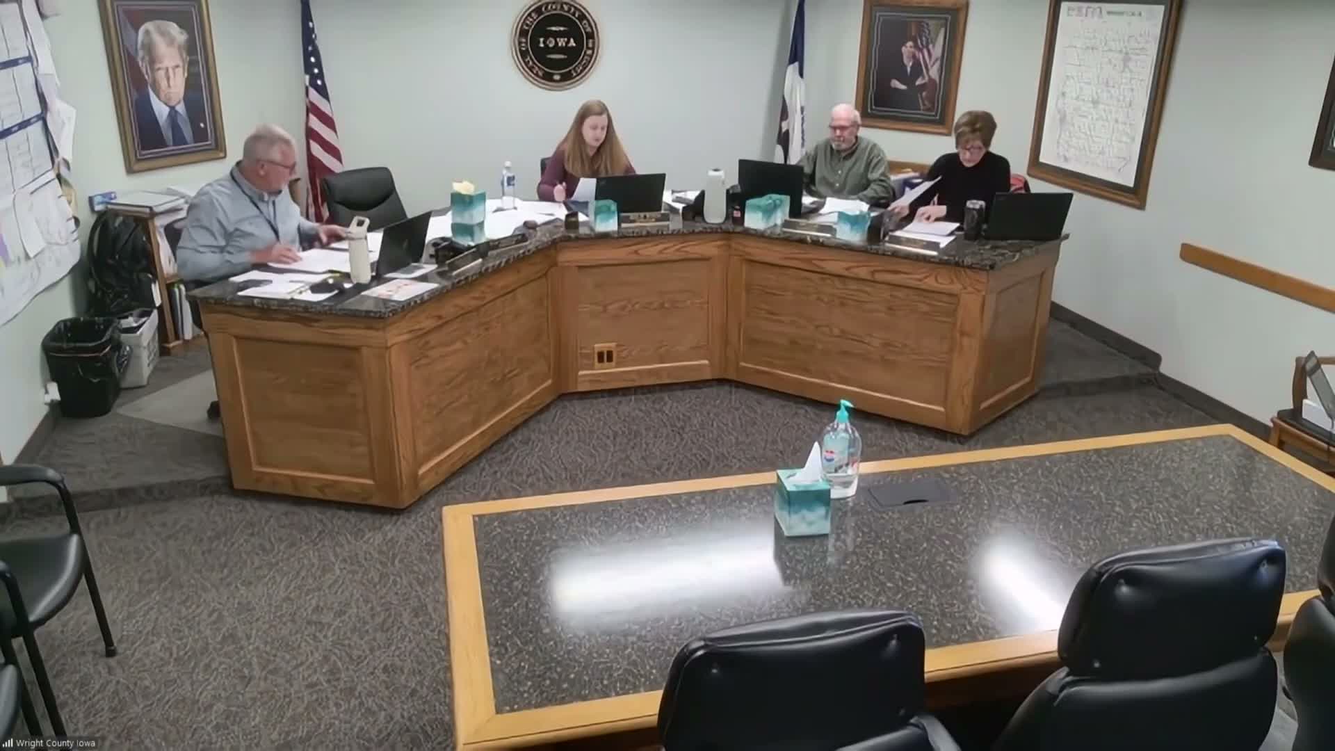 Wright County board holds closed session to review county engineer’s performance; returns with no action