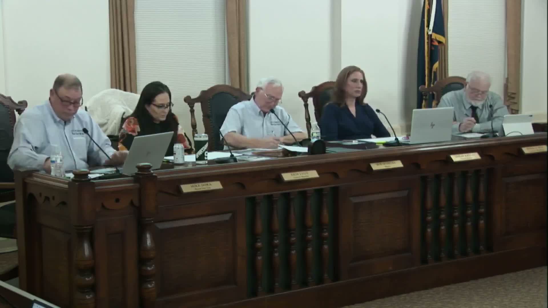 Council approves $998,000 engineering contract for 7th Street project and passes budget amendments restoring sidewalk plowing
