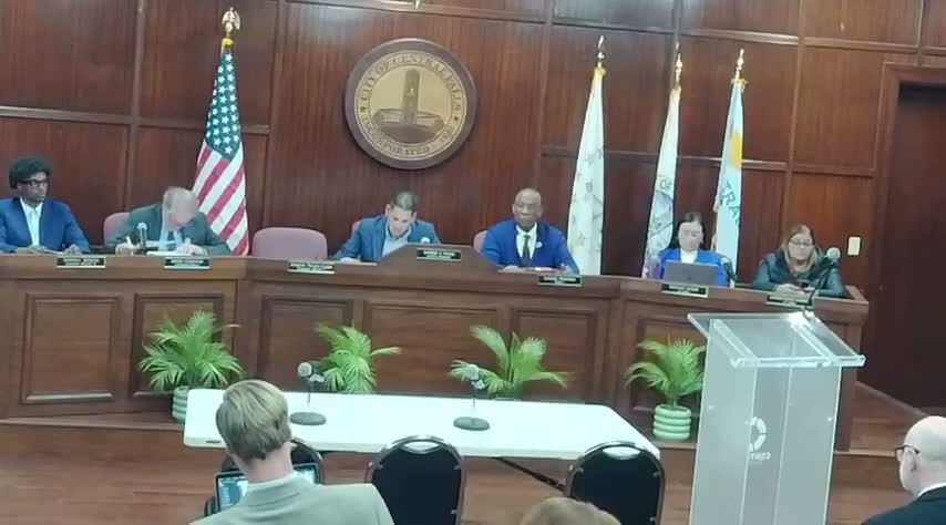 Council hears first reading on zoning changes to parking requirements; staff clarifies special-use and affordable-housing reductions