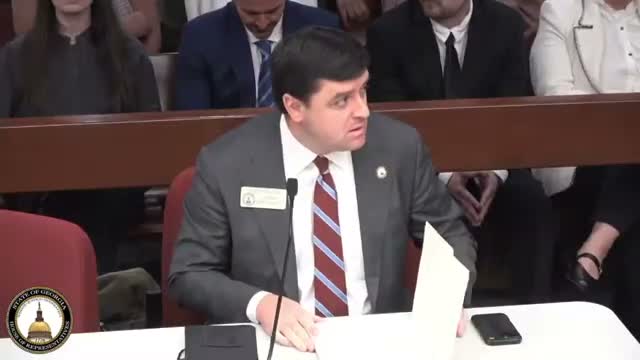 Subcommittee advances bill extending school cellphone ban to high schools amid safety and equity debate