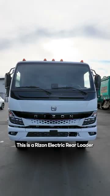 Santa Monica showcases Rhizon electric rear-loader as part of fleet electrification drive