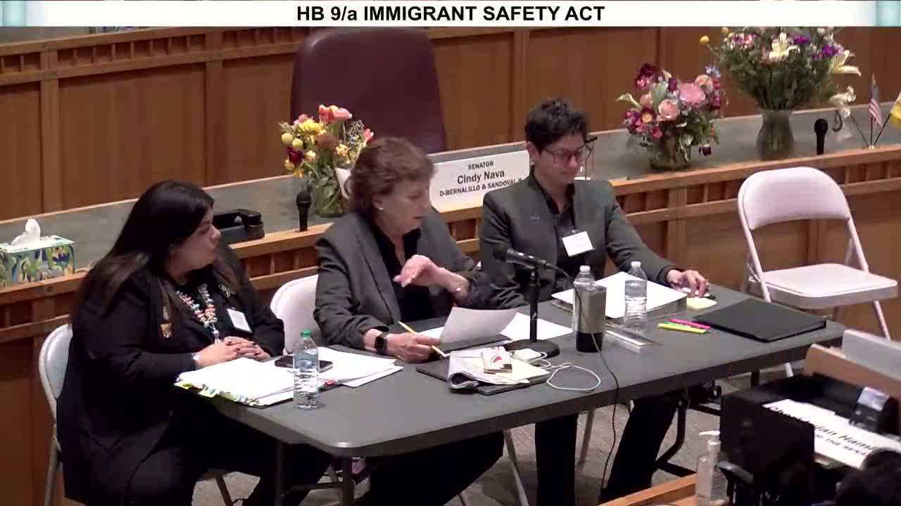 Senate committee advances bill to bar public bodies from ICE detention contracts