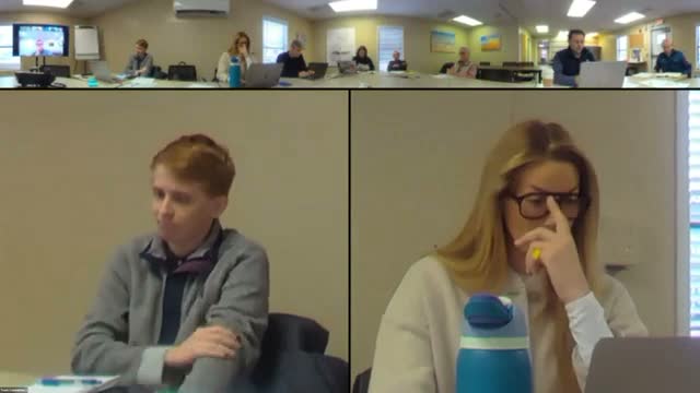 Finance committee hears petition for town council charter and Boynton Lane road article