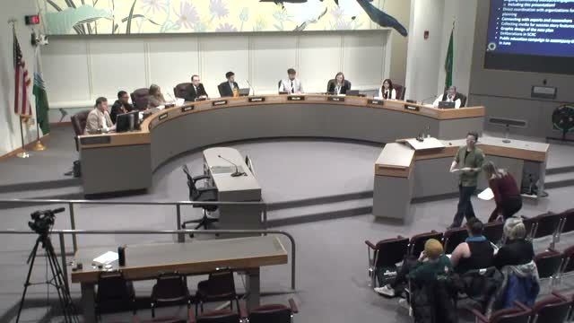 Councilmember introduces ordinance to bar warrantless immigration enforcement on city property