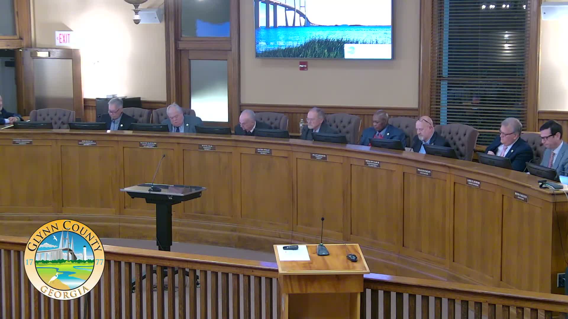 Commissioners approve $353,000 settlement and crosswalk improvements for Dungeness Drive project