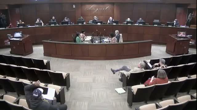 Committee adopts Carl Vinson language on clerk appointment; unanimous vote