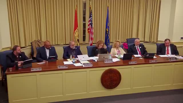 Simsbury previews new town website; managers set "within a month" rollout, ADA and search still pending