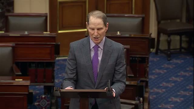 Unidentified senator urges Senate to reject resolution overruling District of Columbia tax changes