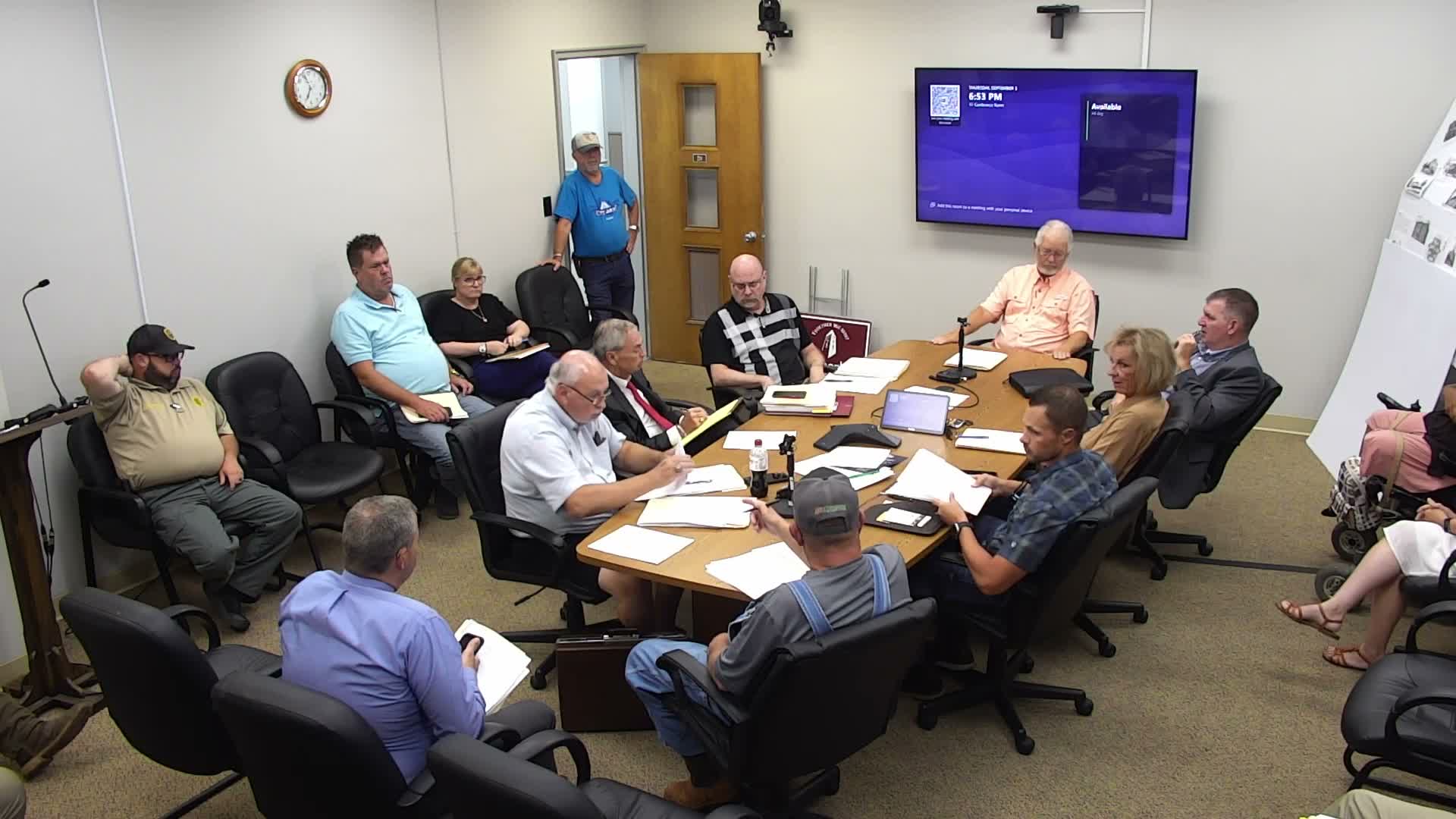 Committee recommends commissioner supplemental‑pay resolution; eligibility to start Sept. 1 with training requirement