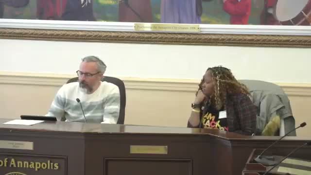 Committee recommends water connection for single‑family home near Chesapeake Harbor