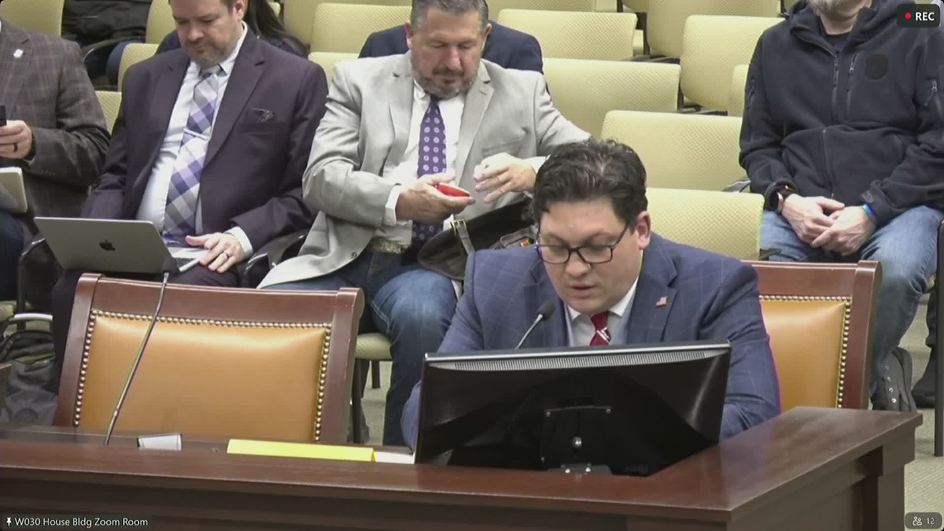 Committee backs HB 454 tightening penalties for intentional public‑assistance fraud