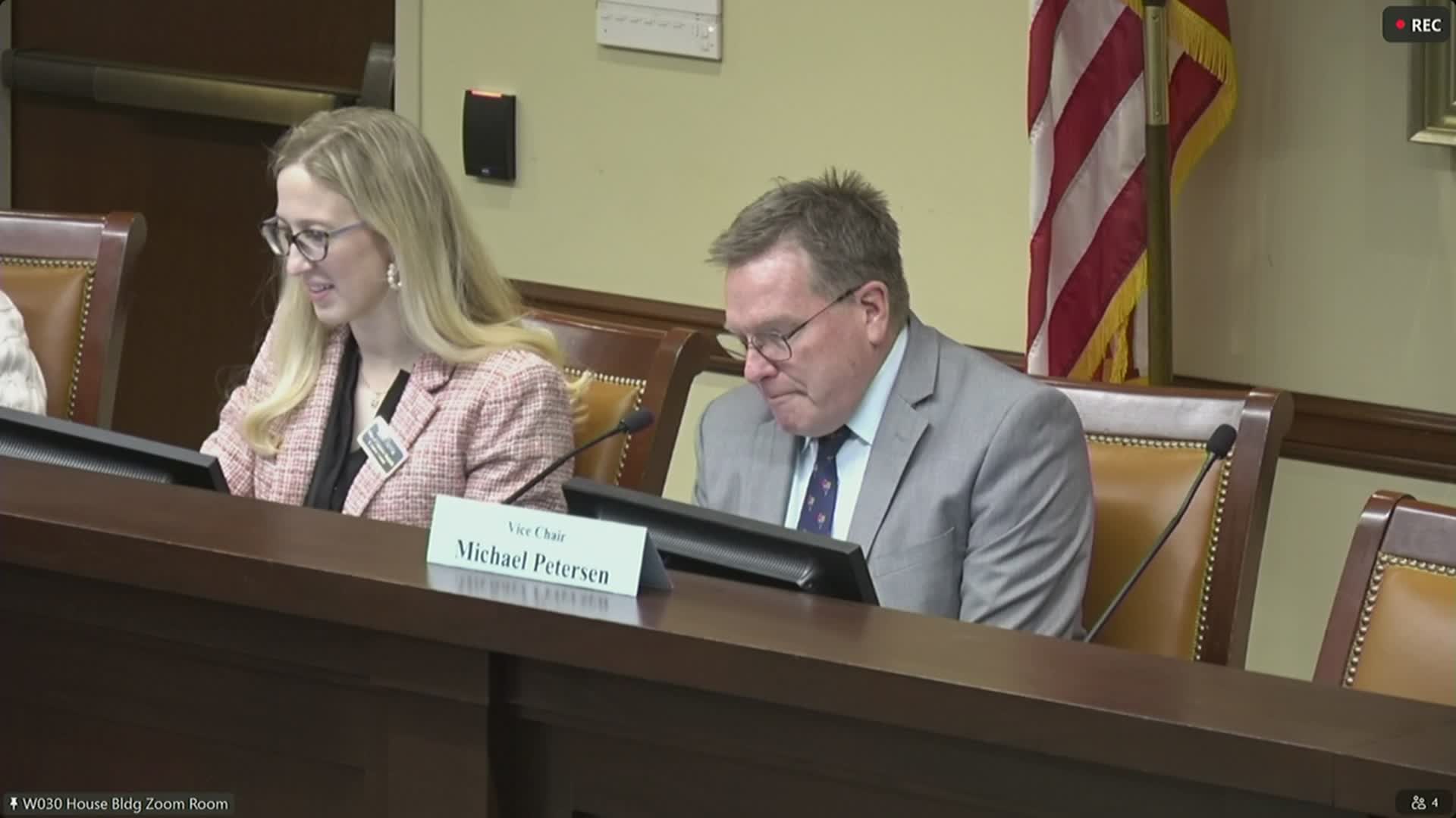 Committee advances bill to create state permitting coordinator as single point of contact