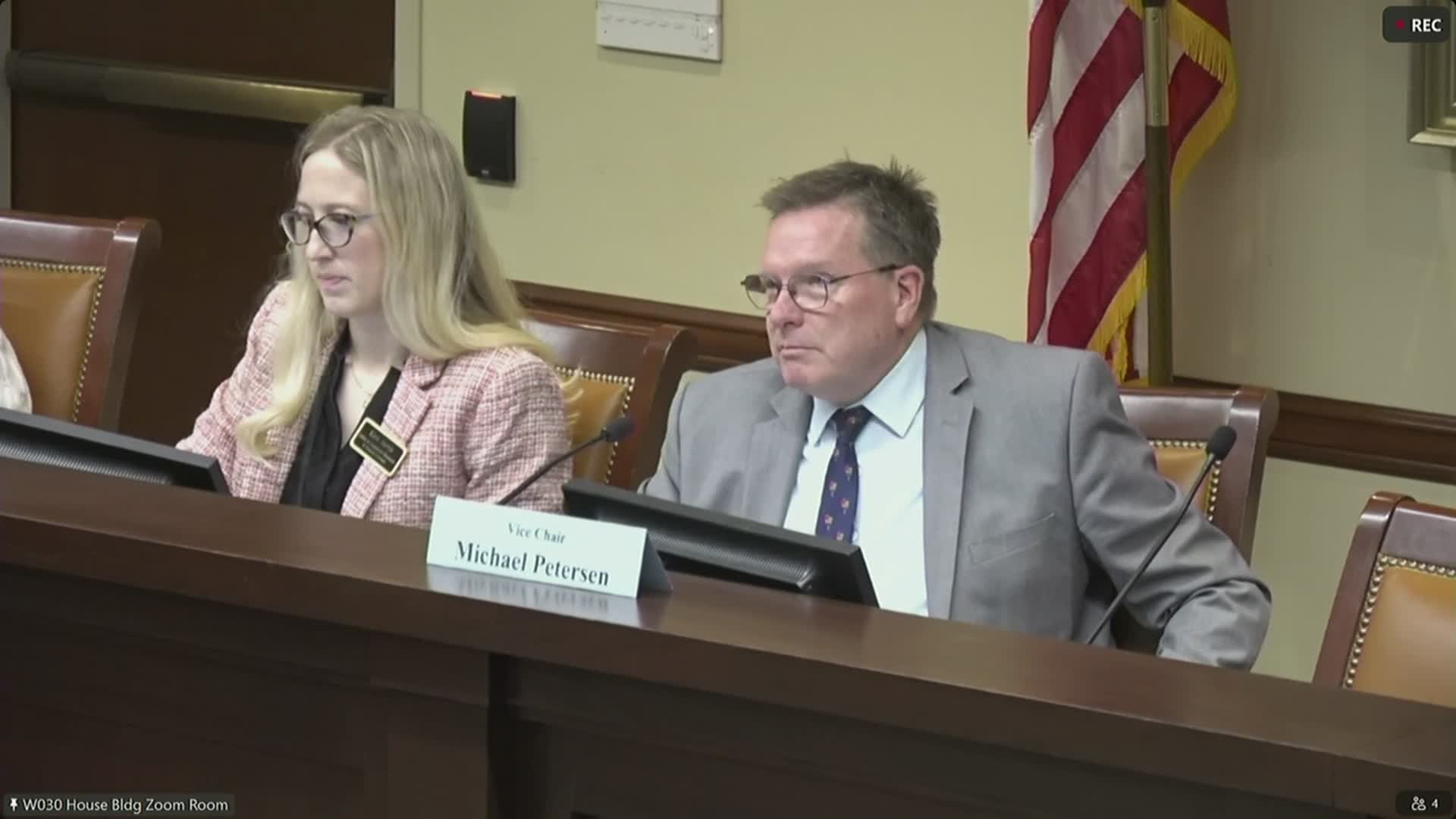 Committee backs review of federal-fund exposure and creation of dependency dashboard