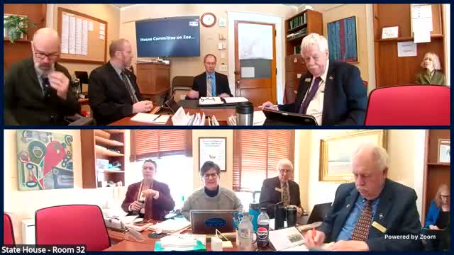 PUC urges contracts, workshop for data‑center bill rather than new siting regime