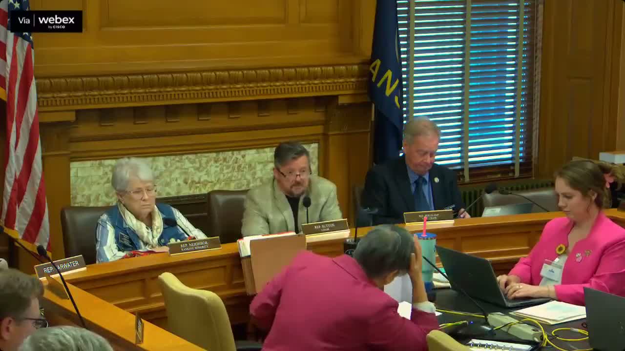 Committee sends HB2564 forward requiring dental-payment disclosures