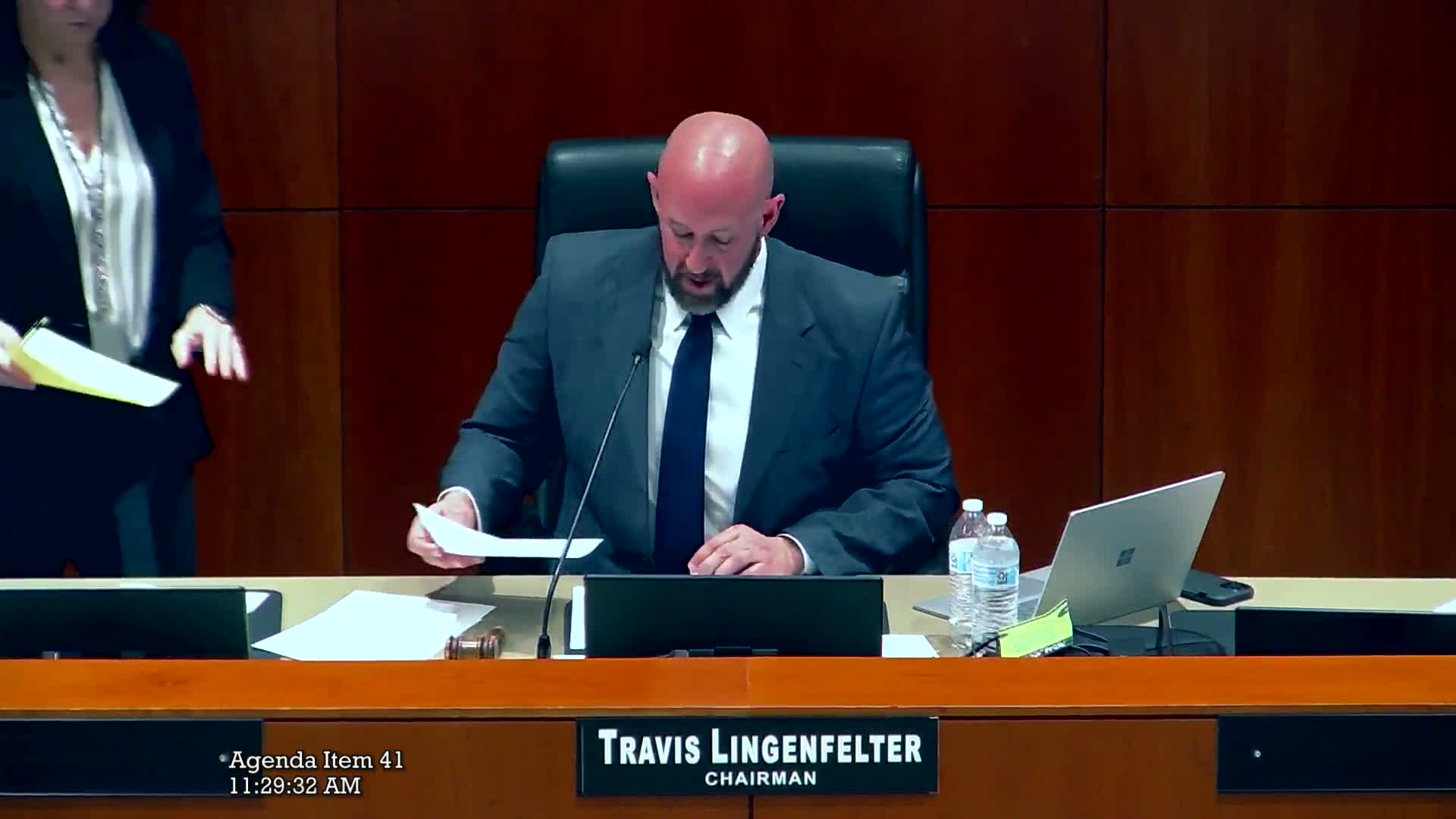 Mohave County to seek short‑term sponsor delegation agreement with FAA for Laughlin‑Bullhead airport