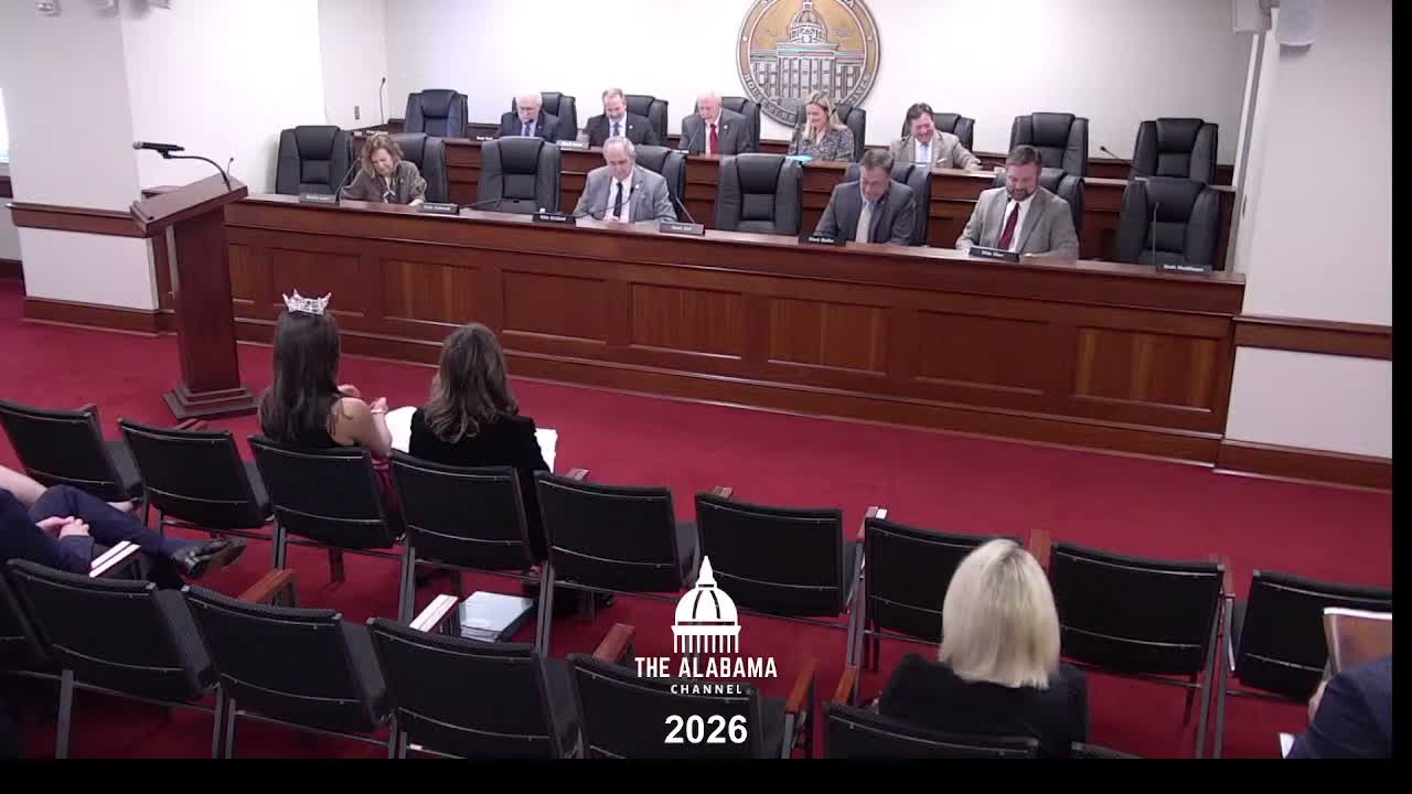 Committee approves bill letting municipalities bid playground equipment and installation together