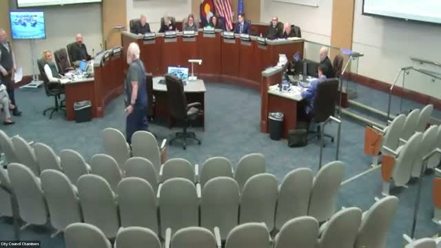 City officials weigh sale, leases and costly data‑center fiber when considering Pope Block disposal