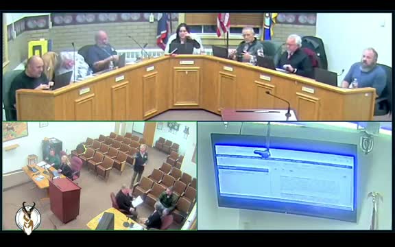 Council hears Rim Lake dam proposal to capture up to 4,500 acre‑feet for local use