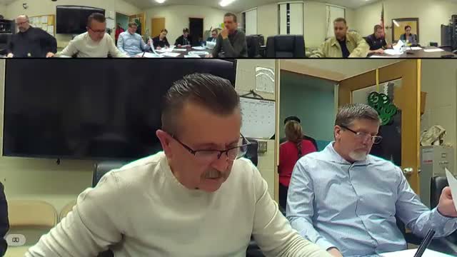 Council reviews draft ordinance requiring notification for street closures and traffic control