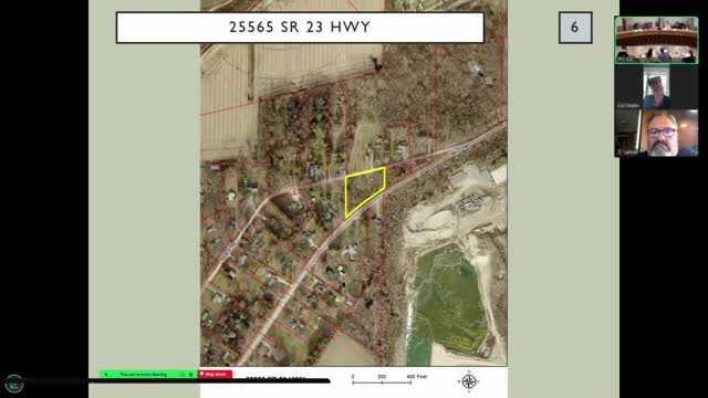 Board denies request to build accessory pole barn on vacant Peach Trail lot