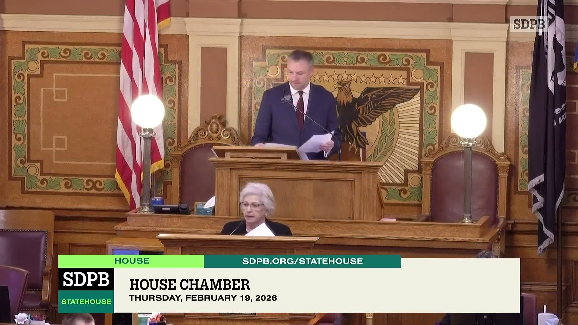 House approves licensing for distributors of vape and alternative nicotine products