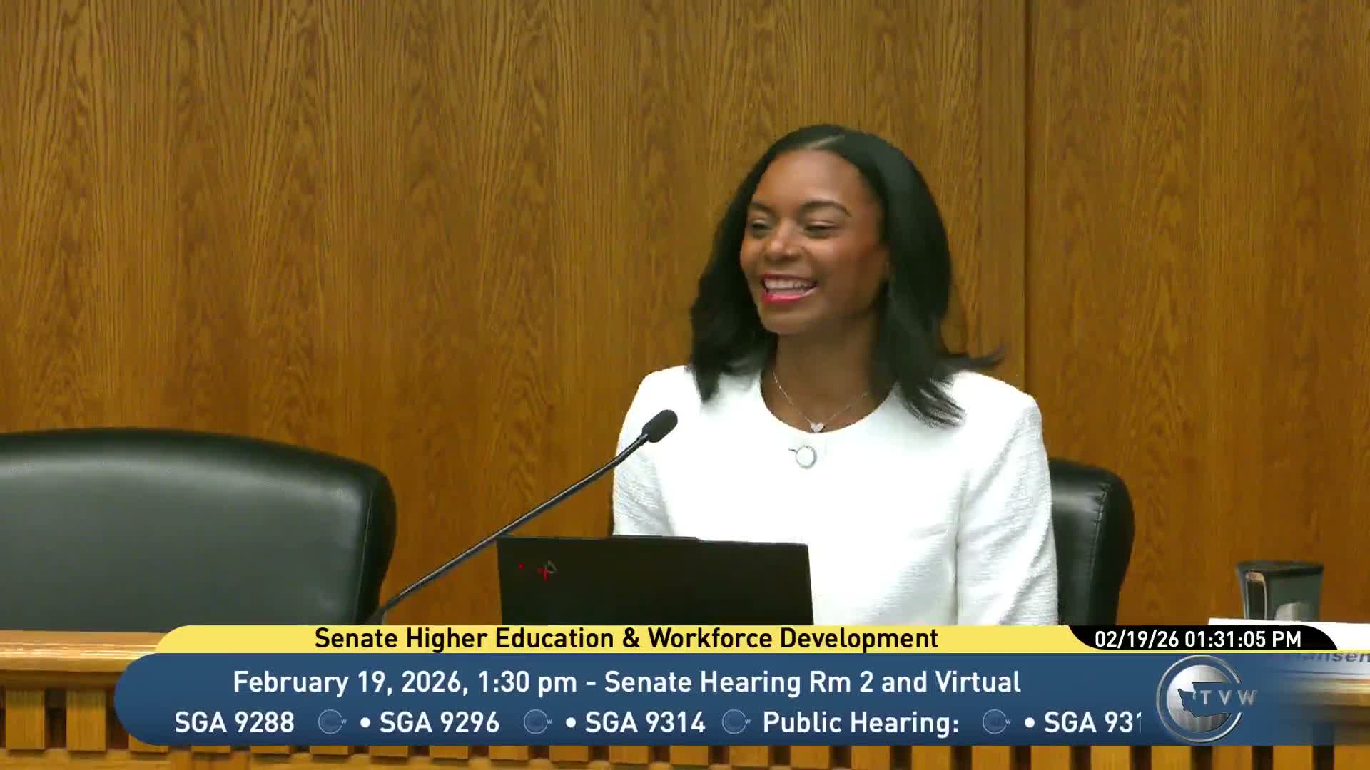 Washington bill would create a Heritage Orchard Registry at WSU to preserve rare apple varieties