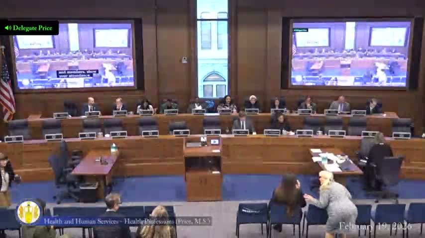 Subcommittee advances bill to expand veterinary traineeships to recent and foreign graduates