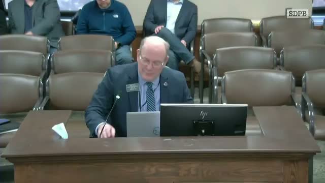 Committee advances bill easing mobile-crane axle weight restriction to cut trips and improve safety