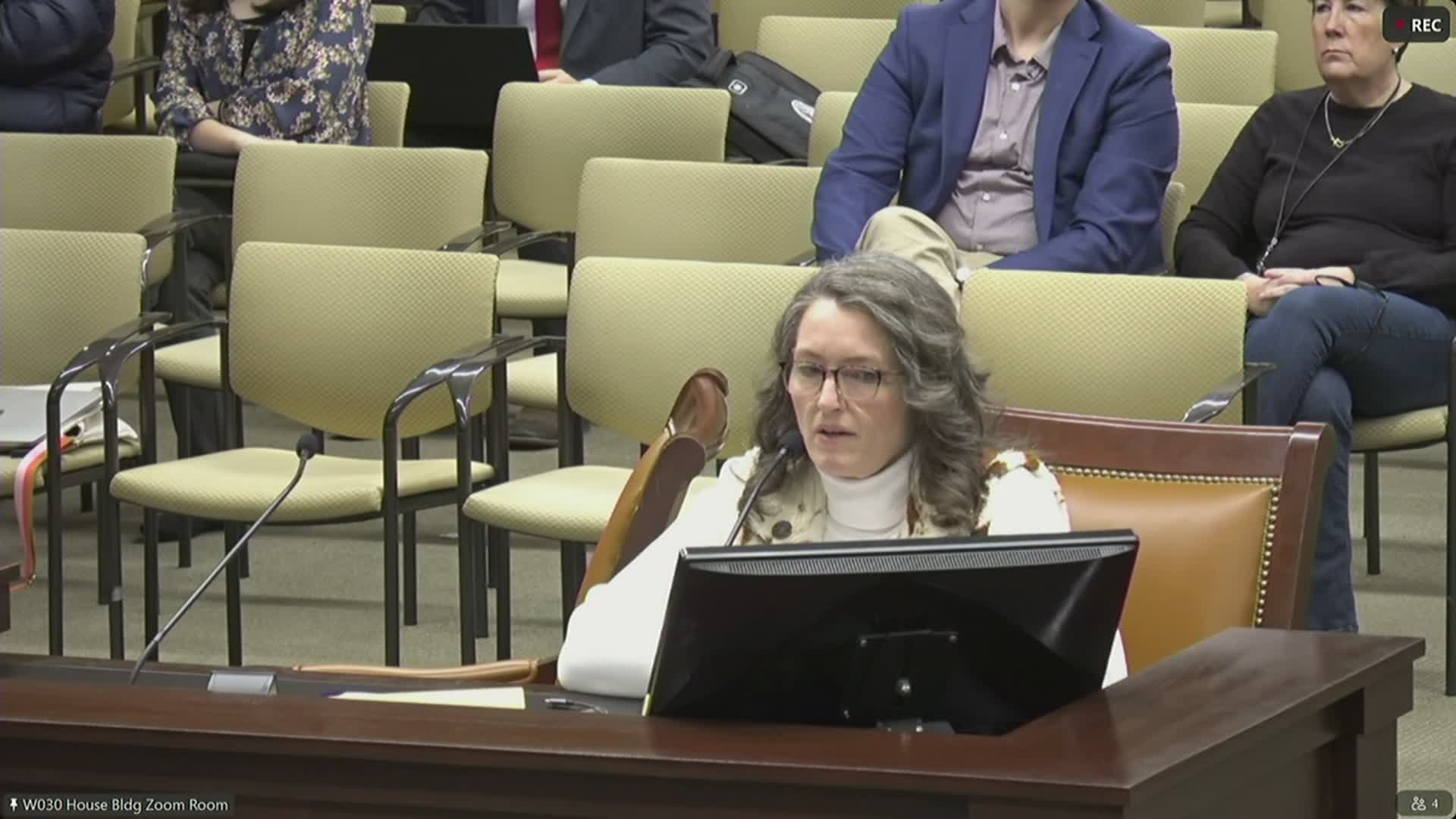 Committee votes to send HB 257 (printing cost shift) forward after substitute