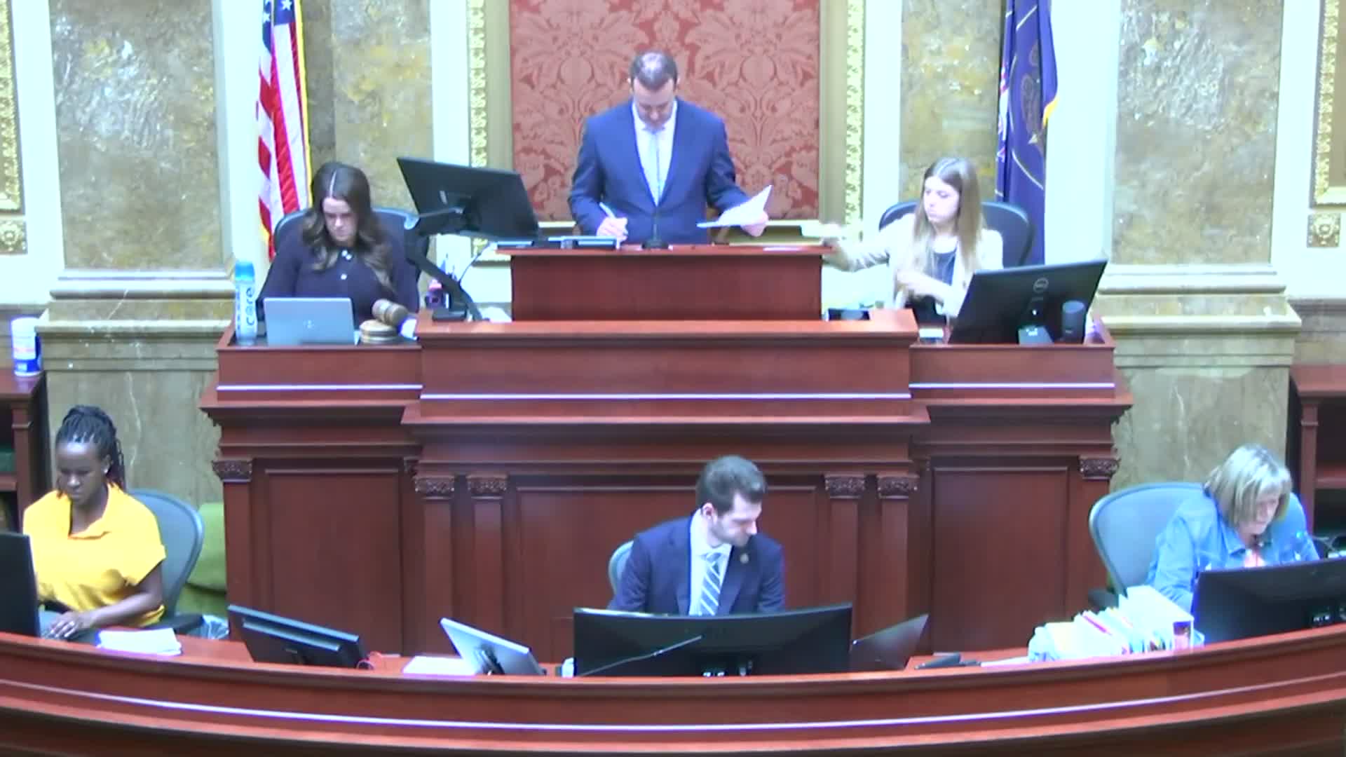 House approves purchasing reserve fund that would hedge state purchases with gold