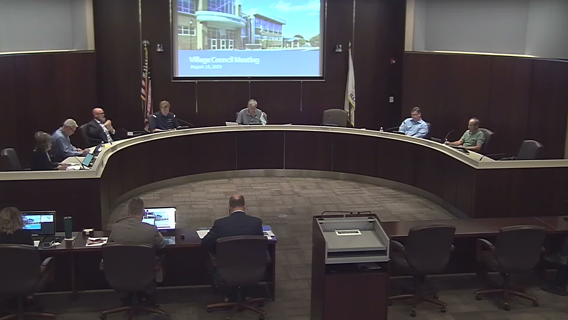 Palatine committee advances special use and liquor license for restaurant at 1280 East Dundee Road with six‑month monitor on live entertainment