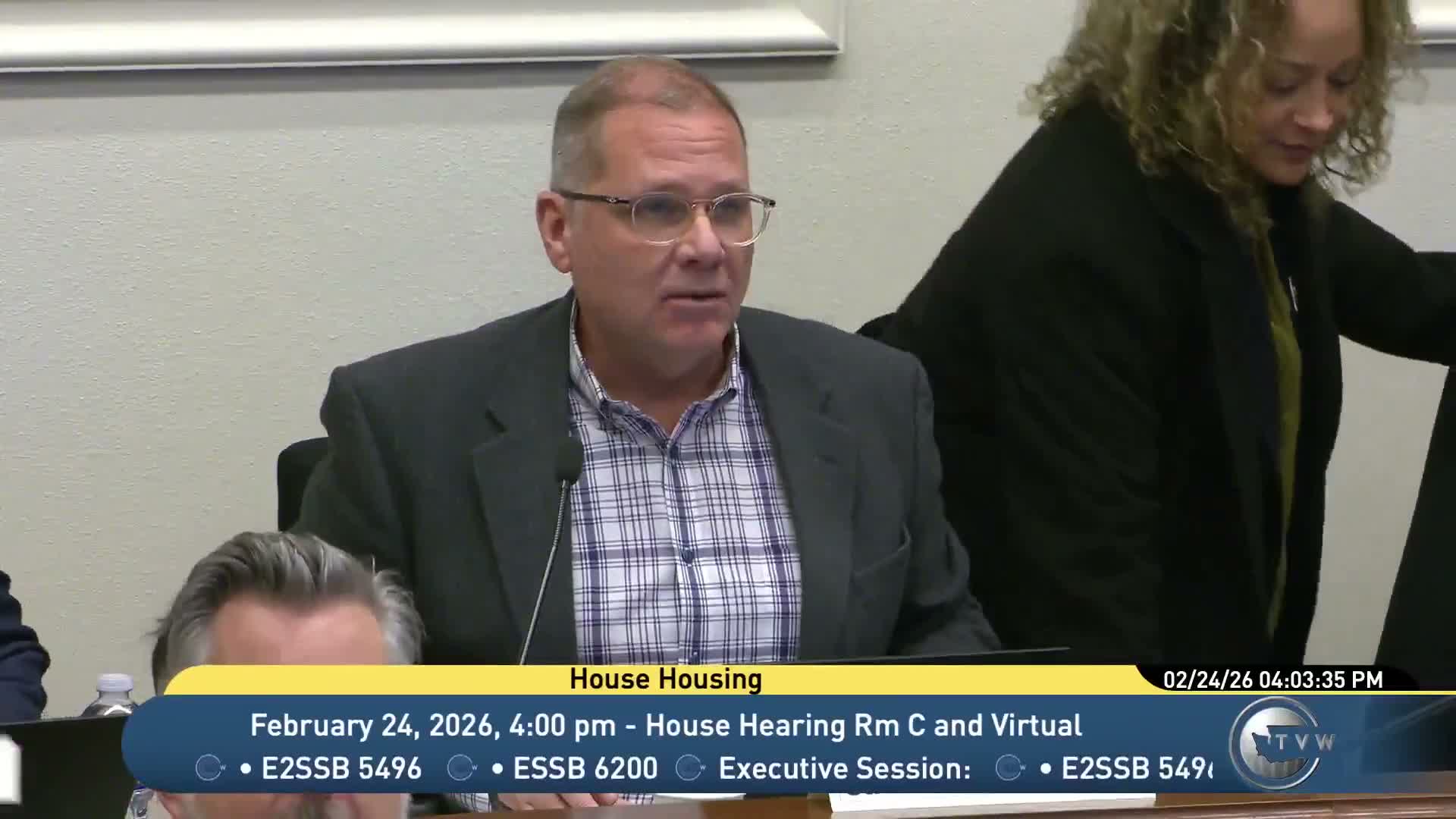 Committee advances bill capping corporate ownership of single-family homes after tight votes on three amendments