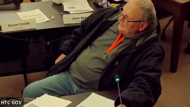 Law enforcement committee approves three-year jail medical contract, authorizes radio tower bid amid jail-capacity concerns