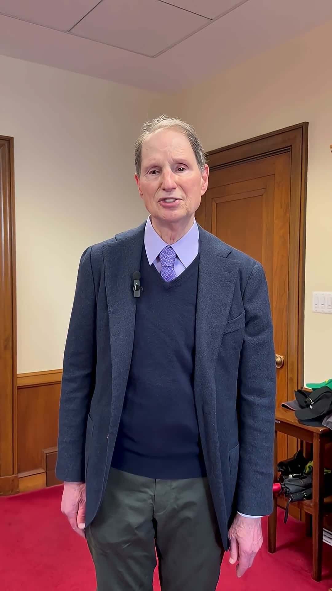 Ron Wyden warns Republicans are trying to insert a nationwide abortion ban into funding bill