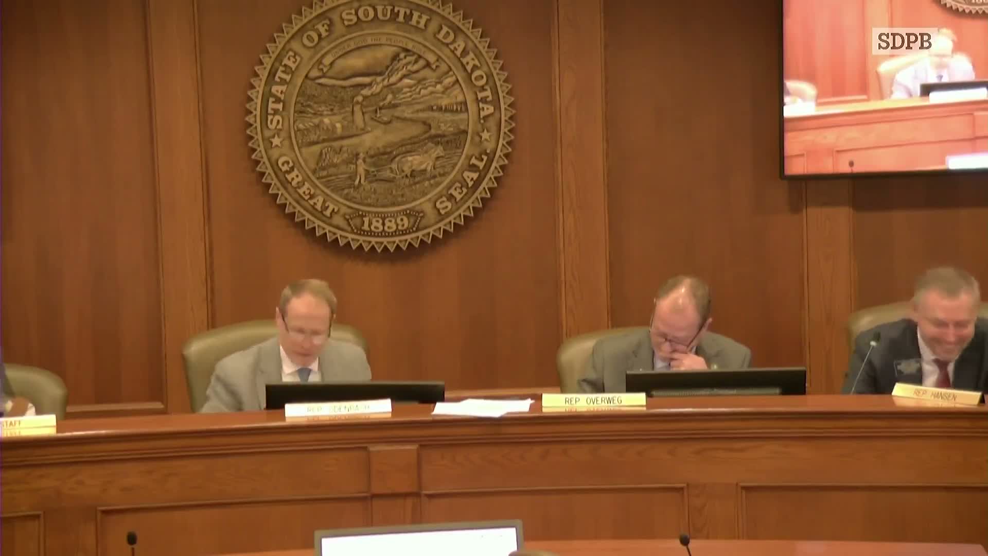 Committee sends cleanup to House floor to ensure weekly voter-file publication