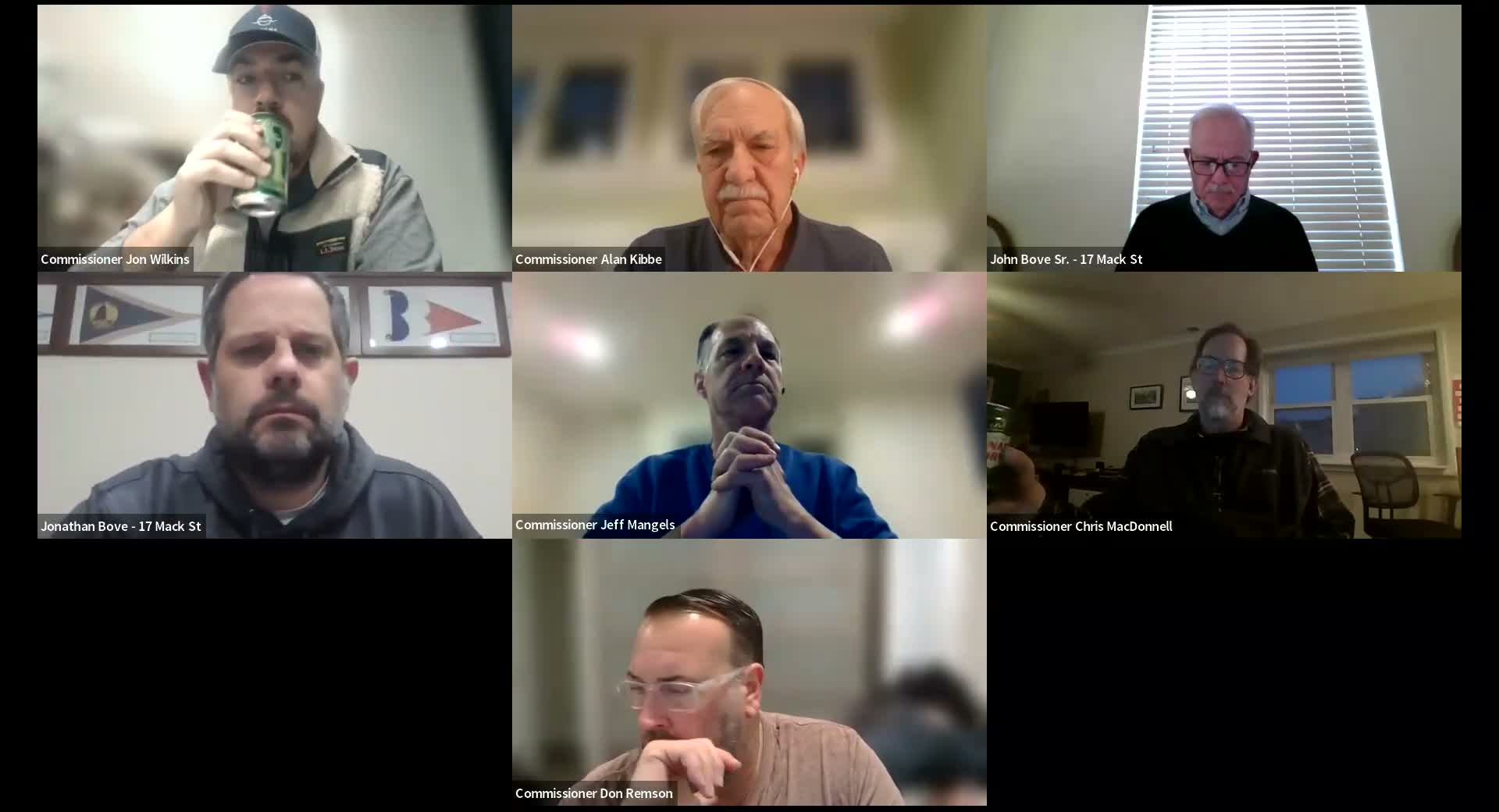 Residents raise questions about consultant contract and minutes at Norwalk Harbor Commission meeting