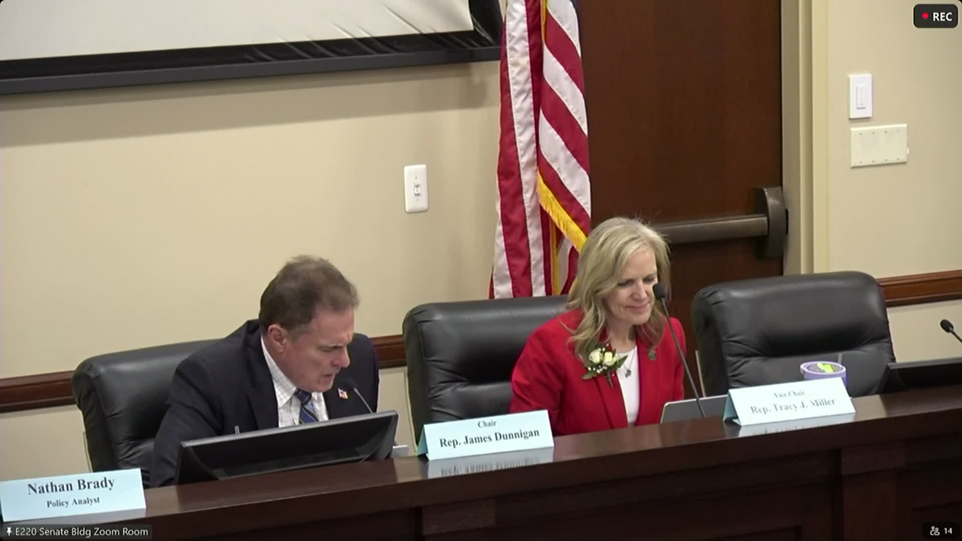 Committee approves process for political subdivisions to assume abandoned canal easements