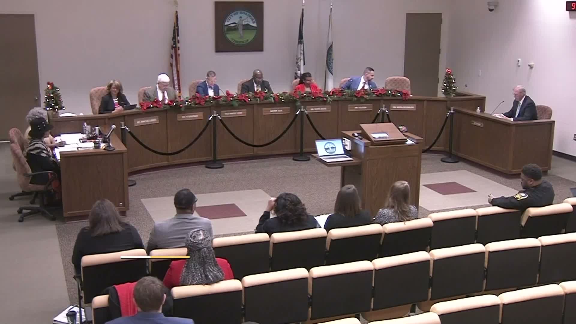 Roanoke council unanimously approves employment agreement for Val Marie Turner as city manager