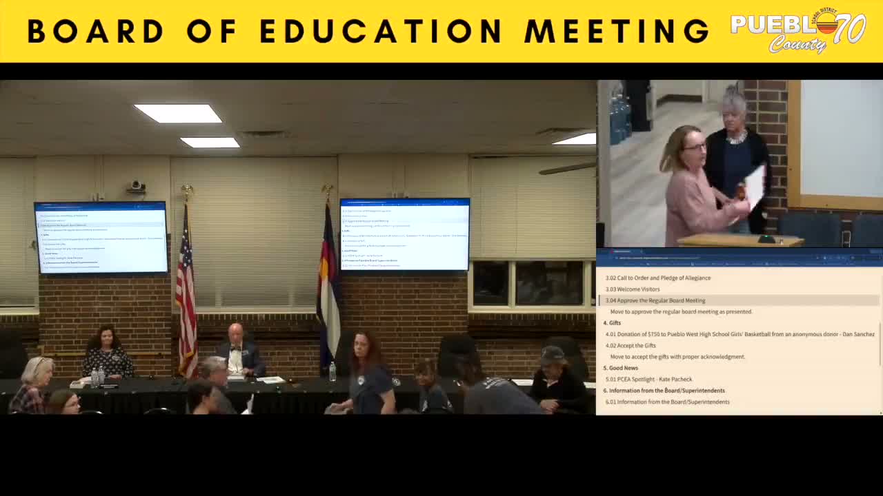 Teachers, staff and supporters urge District 70 to preserve collective bargaining protections