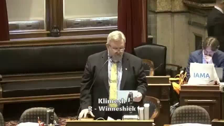 Iowa Senate passes four bills on cash payments, firearms code, school transfers and rounding