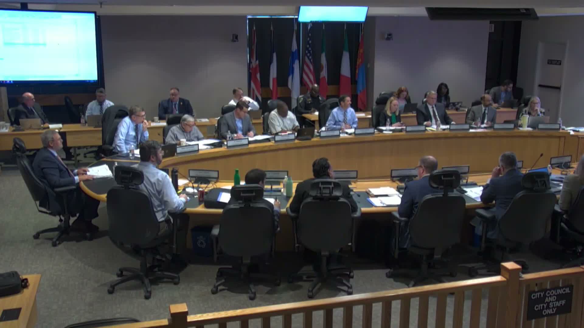 Developer seeks Irving's exception to TDHCA distance rule for 72-unit adaptive reuse LITEC project