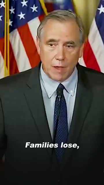 Lawmaker says plan benefits billionaires, saddles next generation with trillions in debt