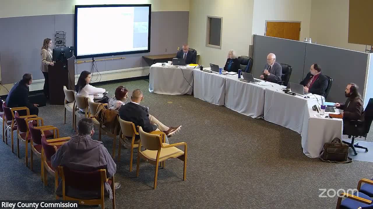 Commissioners approve advertising for temporary elections assistants