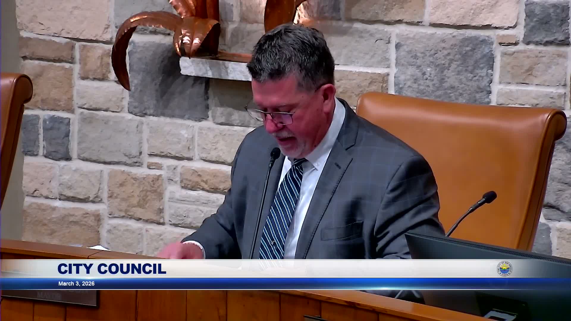 San Angelo council approves street material purchase, Chadbourne change orders and UKG HR contract; UKG renewal term draws lone dissent