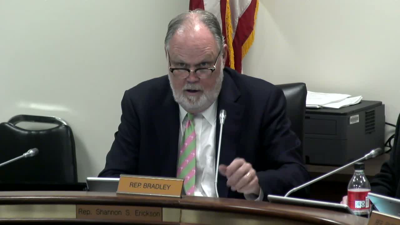 K–12 subcommittee advances bill to name ASL 'I love you' sign an official state symbol