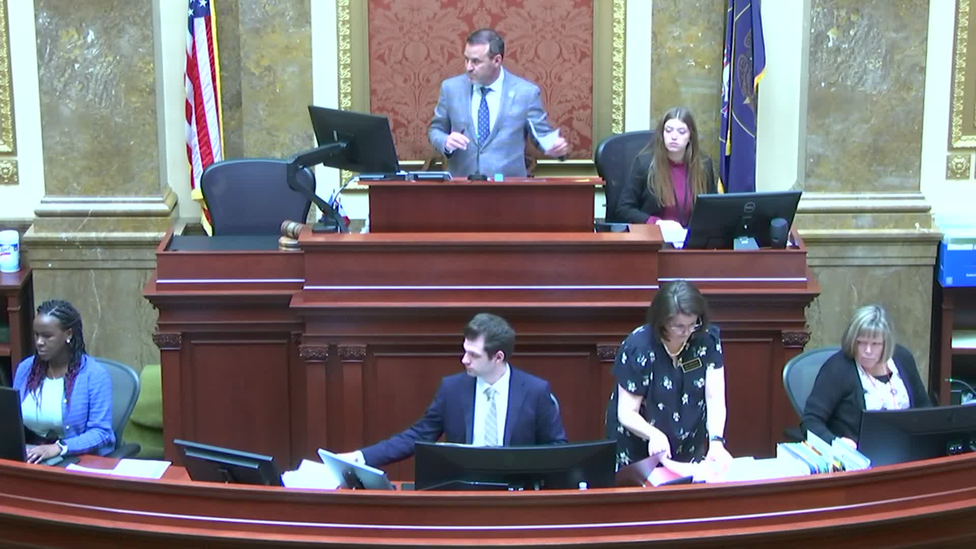 House adopts substitute to give state employees a choice on benefits; SB 229 passes 57–17