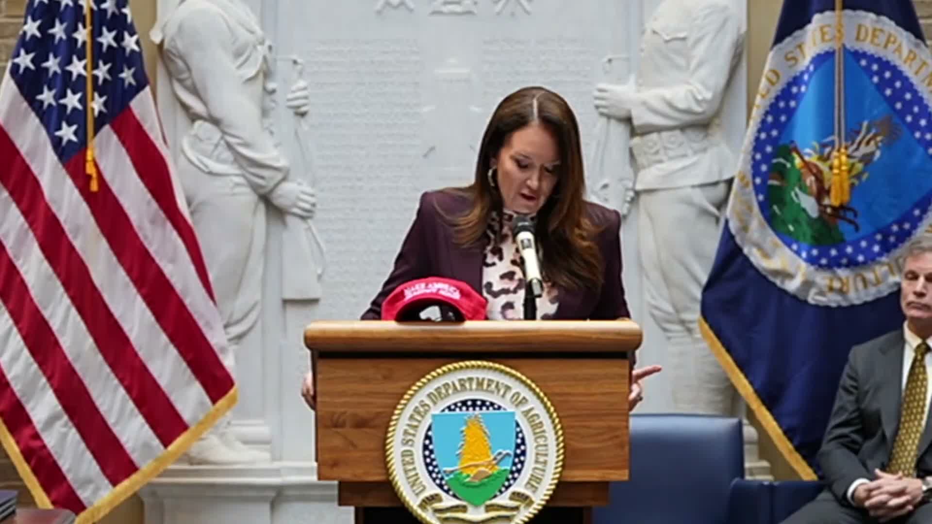 USDA announces new SNAP retailer stocking standards, signs waivers with four states